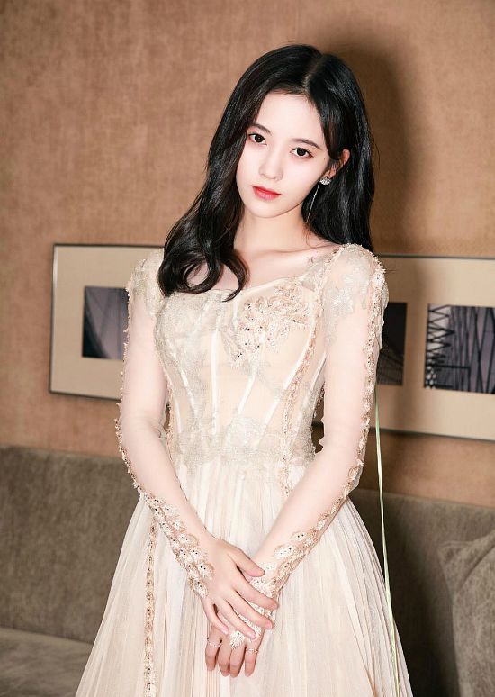 ghen-ty-ve-dep-xinh-nhu-hoa-cua-cuc-tinh-y (4)