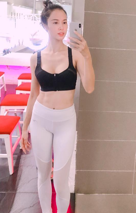 vu-ngoc-anh-khoe-tron-duong-cong-nong-bong-mat-11